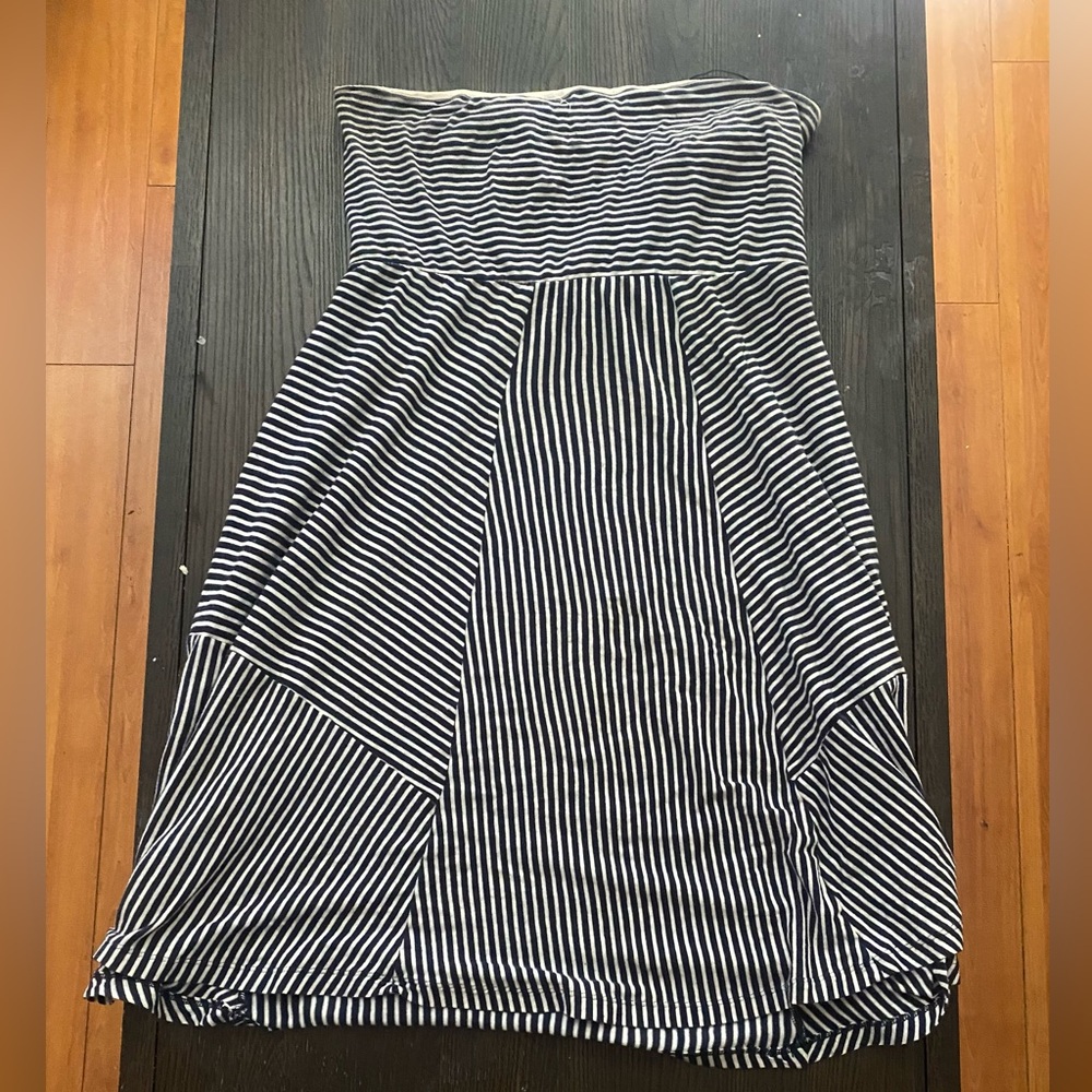 4/$20 American Eagle Outfitters striped strapless dress